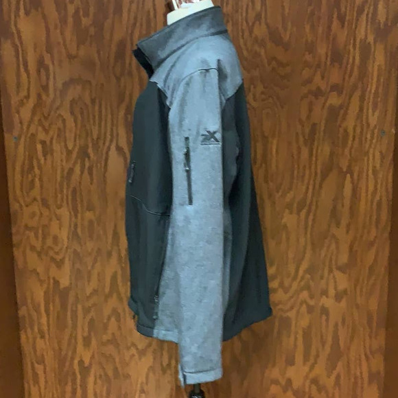 ZeroXposure Rain Jacket - Picture 4 of 10